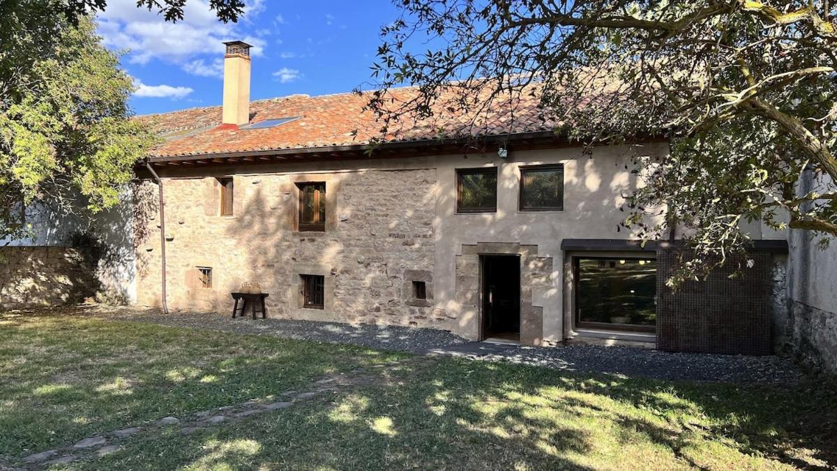 La Casa De Celada Villa Celada de Los Calderones Luaran gambar